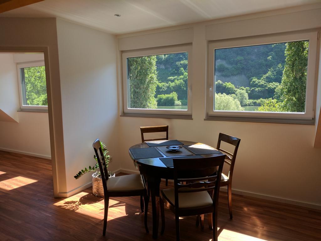 Ferienwohnung "Zum Klosterruinenblick" Kröv Buitenkant foto
